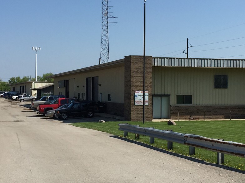 More Photos Of 1701-1711 E Wilson Rd, Batavia Warehouse For Lease