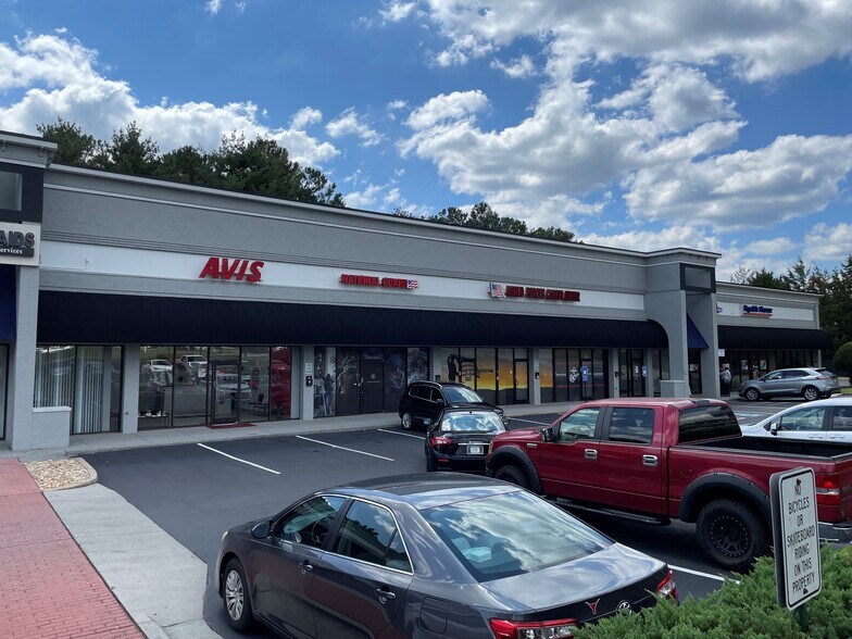 Primary Photo Of 875 Mansell Rd, Roswell Unknown For Lease