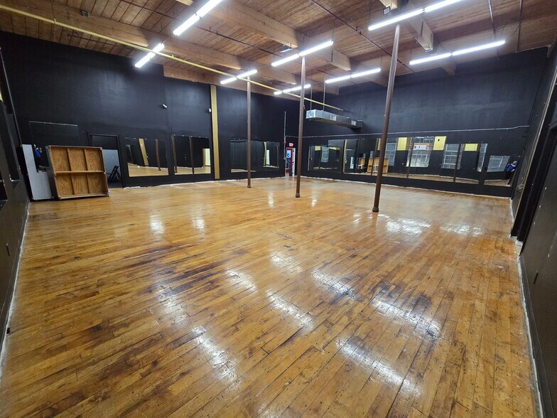 Primary Photo Of 418 Quequechan St, Fall River Light Manufacturing For Lease