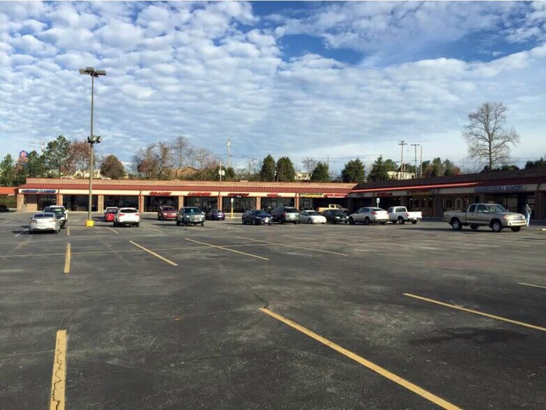 More Photos Of 455 Highway 321 N, Lenoir City Unknown For Lease