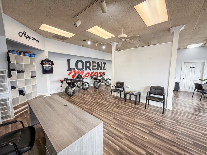 More Photos Of 195 New Castle Rd, Butler Storefront Retail Office For Sale