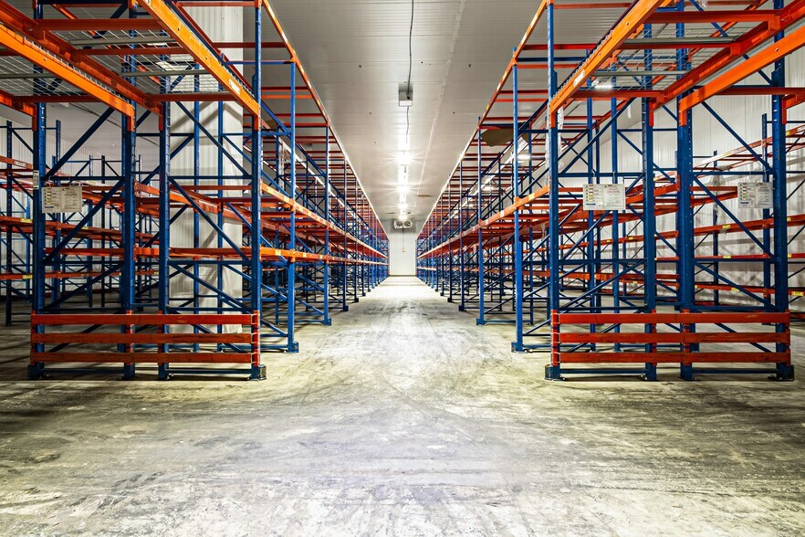 More Photos Of 350 Clark Dr, Mount Olive Warehouse For Lease