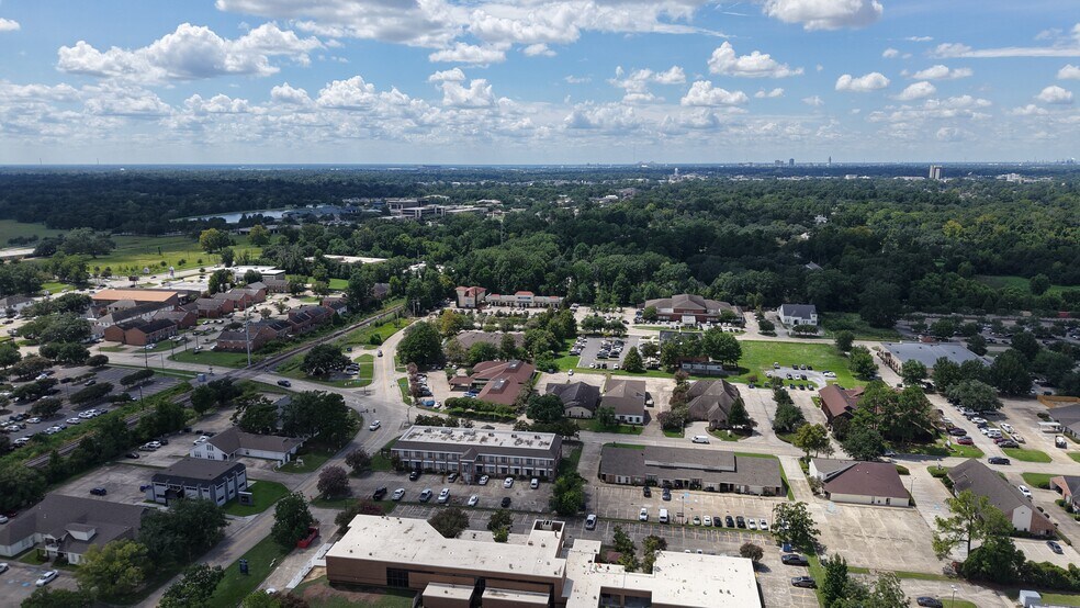 More Photos Of 7423 Picardy Ave, Baton Rouge Medical For Lease
