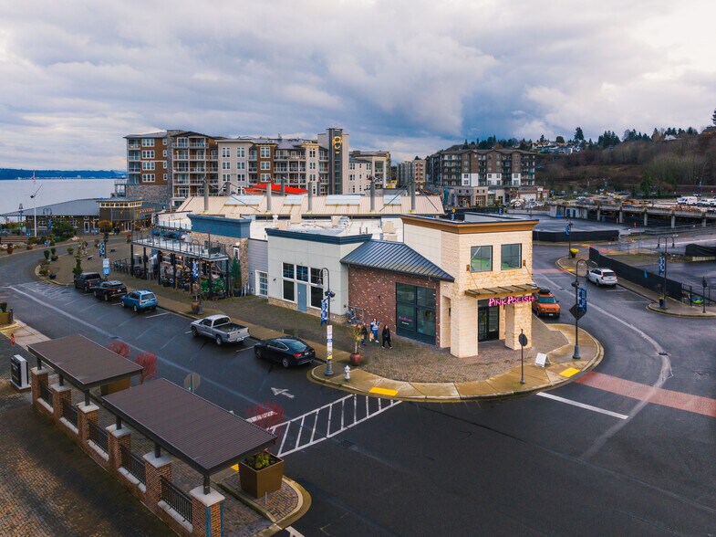 More Photos Of 5058 Main St, Tacoma General Retail For Lease
