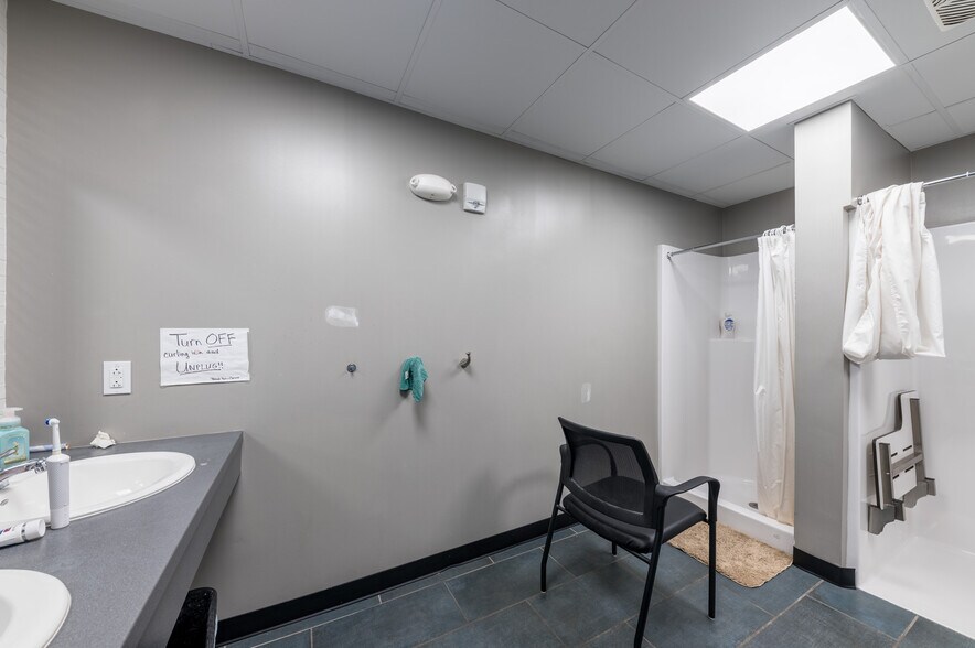 More Photos Of 900 Fairmont Rd, Morgantown Office For Sale