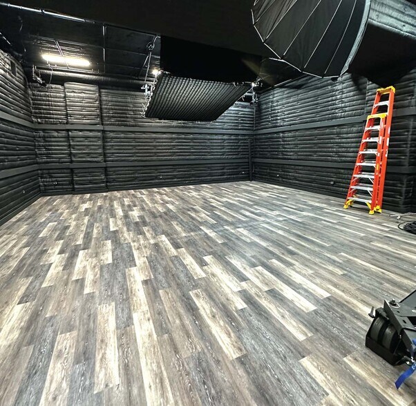 More Photos Of 580 N Pastoria Ave, Sunnyvale Research And Development For Lease