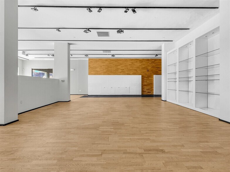 More Photos Of 997-1013 Massachusetts Ave, Cambridge Freestanding For Lease