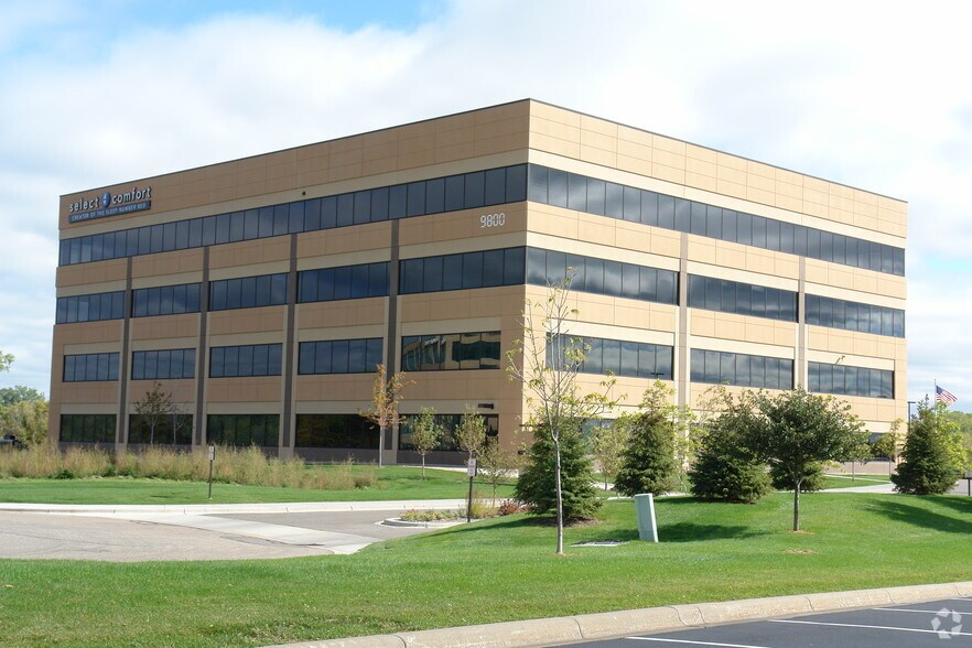 More Photos Of 9800 N 59th Ave, Plymouth Office For Lease