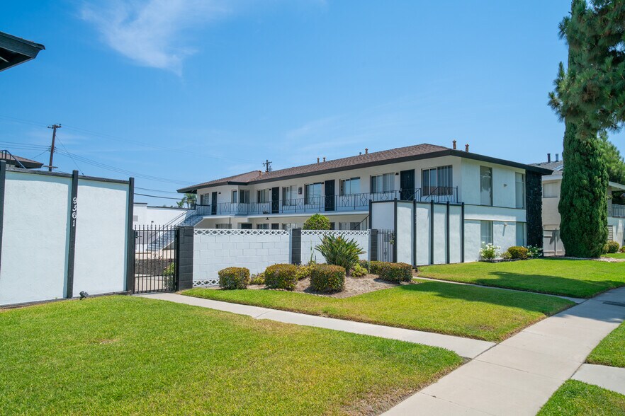 More Photos Of 9371 Cellini Ave, Garden Grove Apartments For Sale