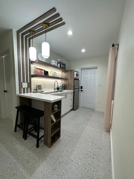 More Photos Of 351 NE 7th Ave, Delray Beach Apartments For Sale