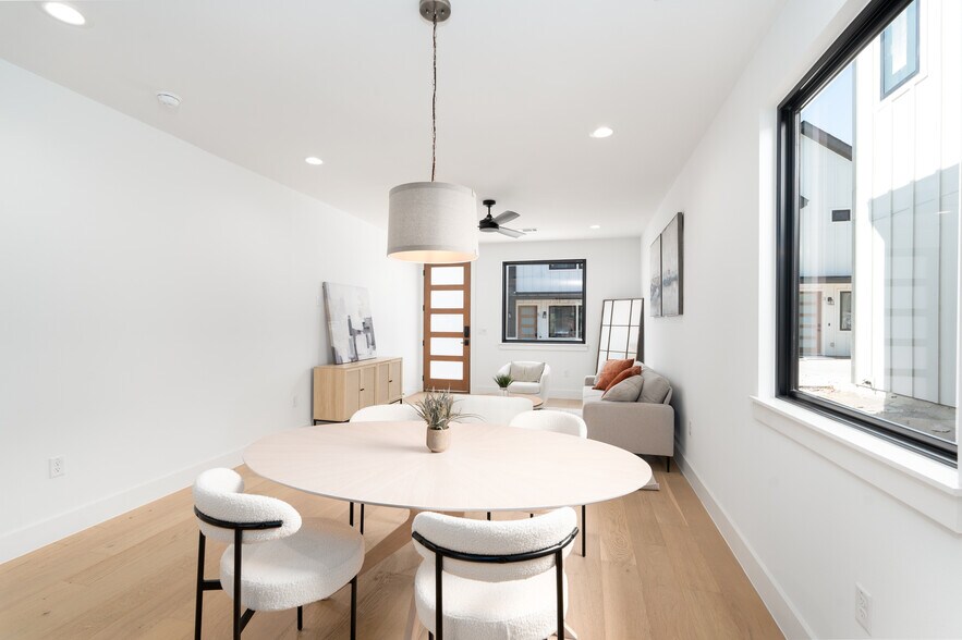 More Photos Of 3001 E 51st St, Austin Apartments For Sale