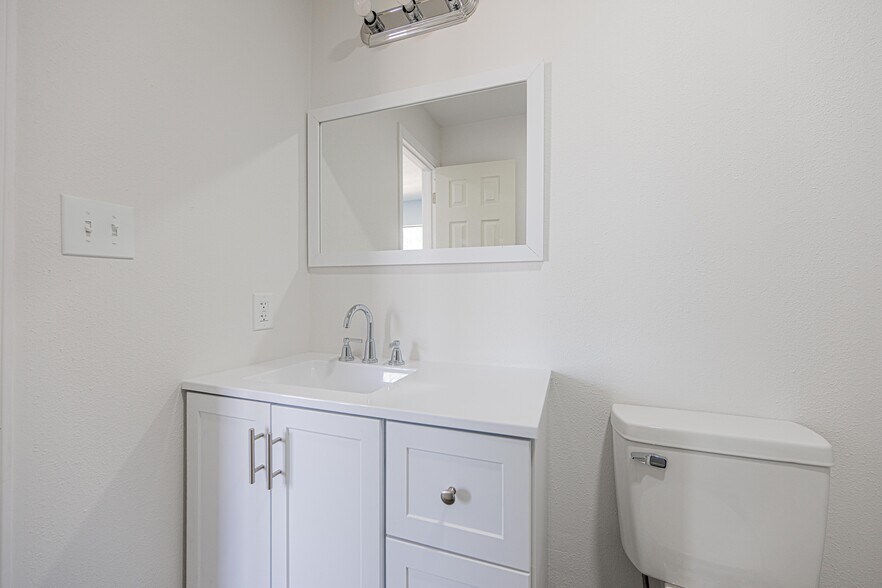 More Photos Of 241 Bass St, Odessa Land For Sale