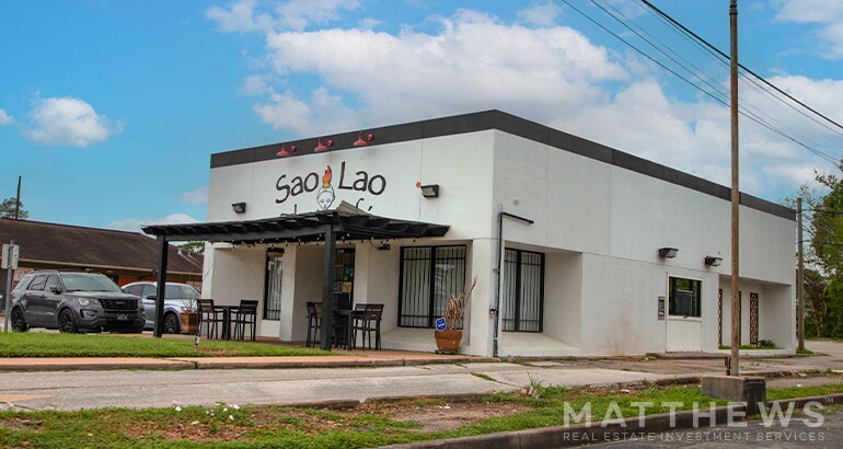 Primary Photo Of 5013 N Shepherd Dr, Houston Restaurant For Sale