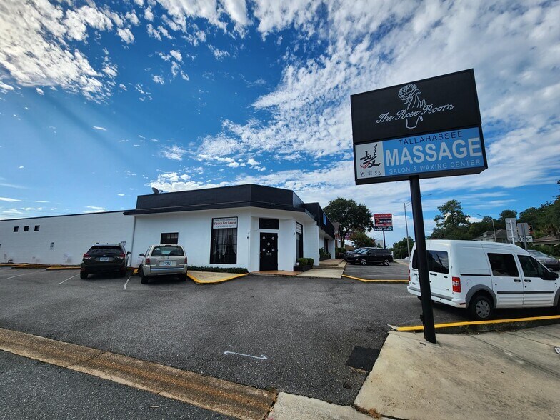 More Photos Of 927-931 N Monroe St, Tallahassee Freestanding For Sale