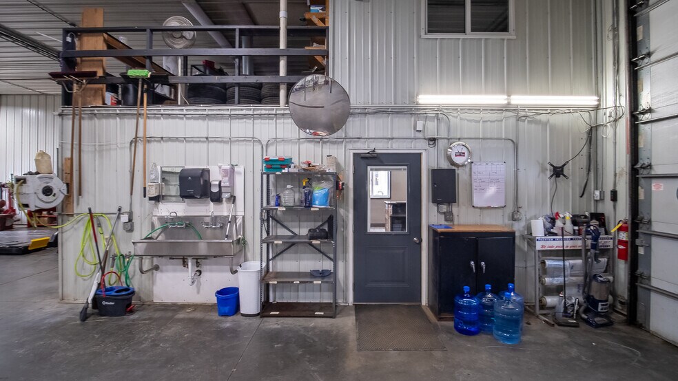 More Photos Of 203 Main St E, Elysian Auto Repair For Sale