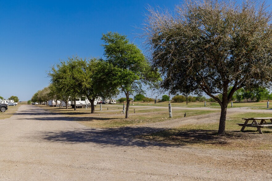 More Photos Of 10736 N Interstate Highway 37, Mathis Specialty For Sale