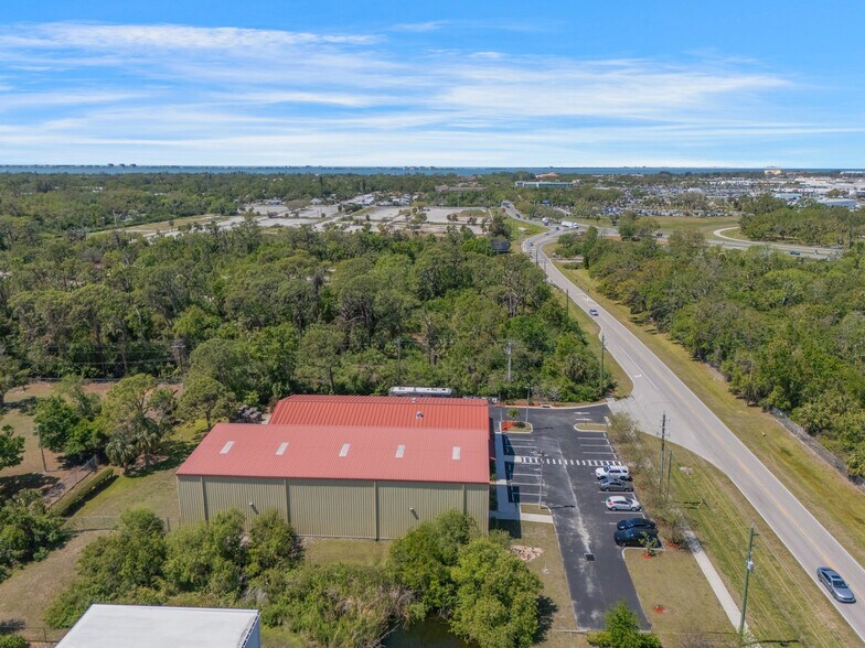 More Photos Of 1500 Desoto Rd, Sarasota Warehouse For Sale