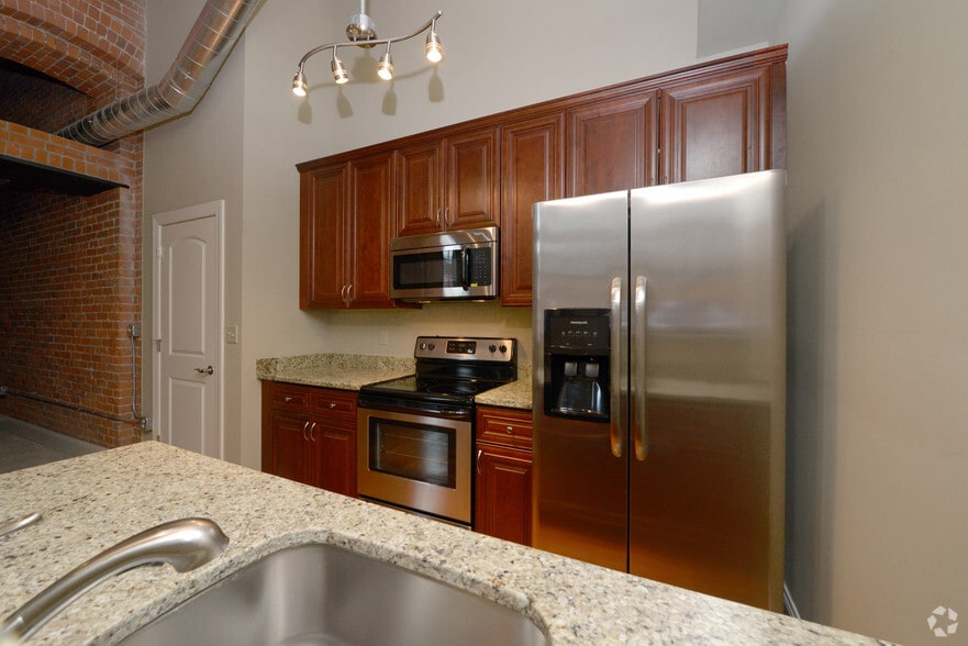 More Photos Of 12 Eagle St, Providence Apartments For Lease