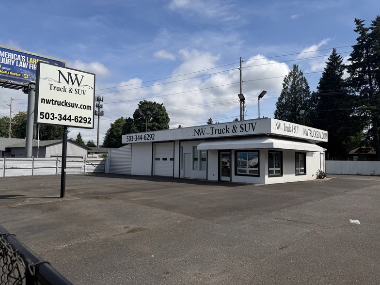 Primary Photo Of 18410 SE McLoughlin Blvd, Milwaukie Auto Repair For Lease