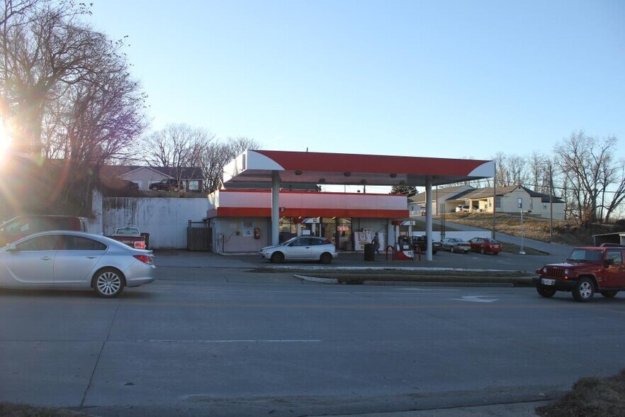 More Photos Of 1105 Main St, Boonville General Retail For Sale