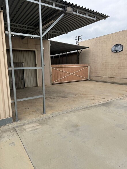 More Photos Of 15044 Proctor Ave, City of Industry Manufacturing For Sale