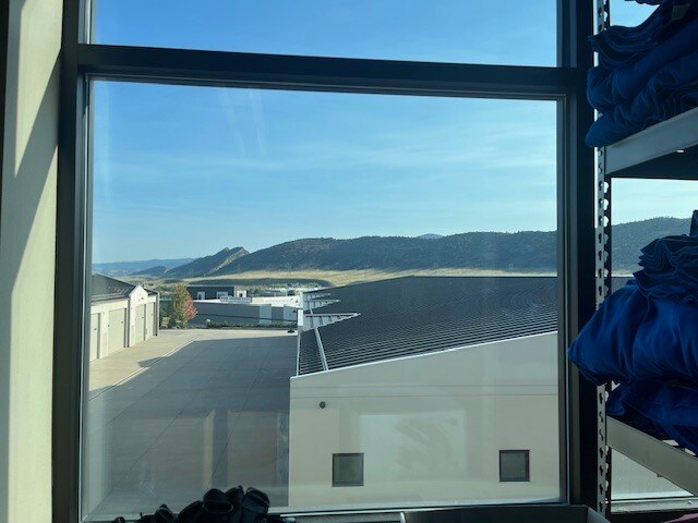 More Photos Of 11616 Shaffer Pl, Littleton Showroom For Lease