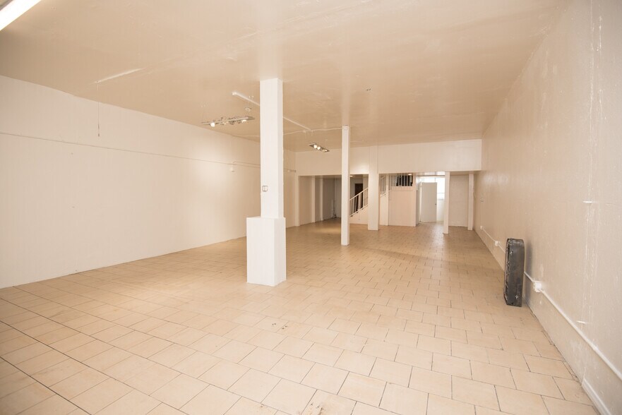 More Photos Of 5011 W Adams Blvd, Los Angeles Freestanding For Sale