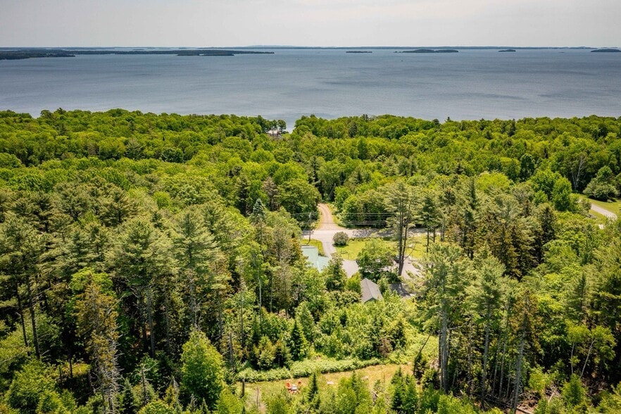 More Photos Of 2076 Atlantic Hwy, Lincolnville Hotel For Sale