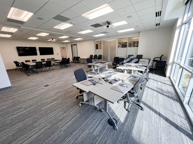 More Photos Of 6301 Holiday Hill Rd, Midland Office For Lease