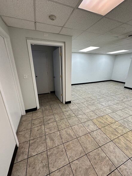 More Photos Of 81 W Hills Rd, Huntington Station Flex For Sale