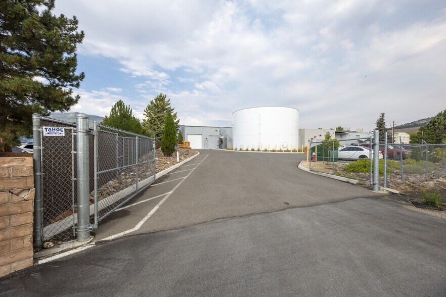 More Photos Of 2 Eric Cir, Verdi Warehouse For Sale