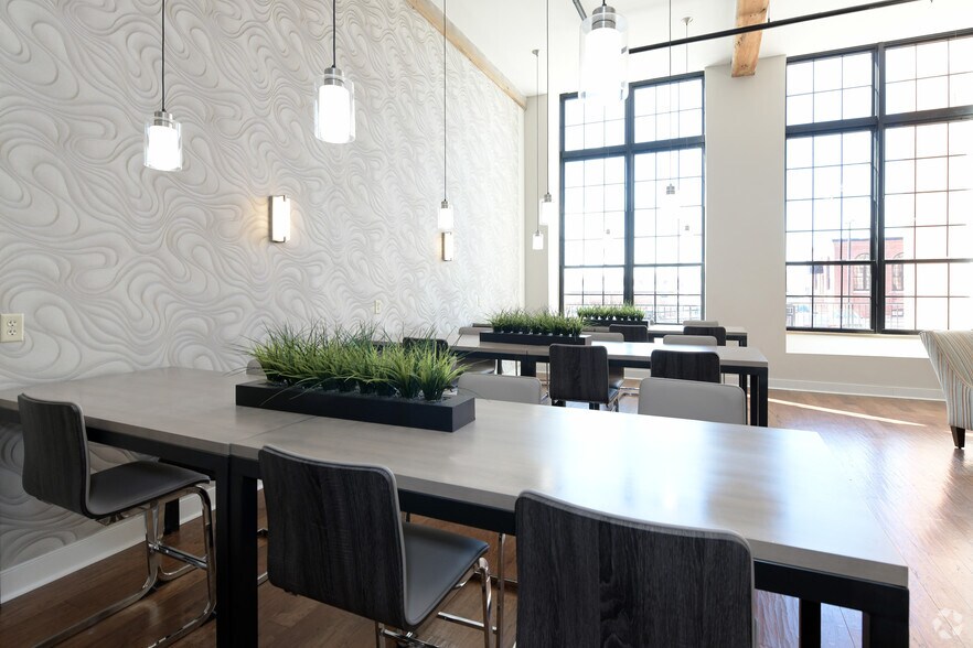 More Photos Of 99 Main St, Warren Apartments For Lease