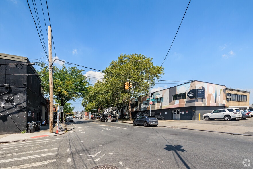 More Photos Of 154 Morgan Ave, Brooklyn Warehouse For Lease