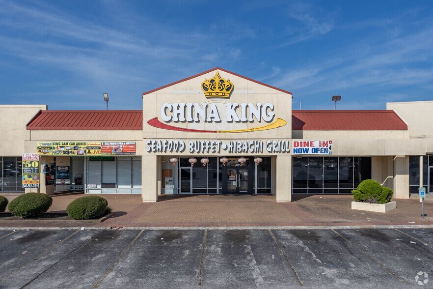 More Photos Of 11101 Fuqua St, Houston Unknown For Lease