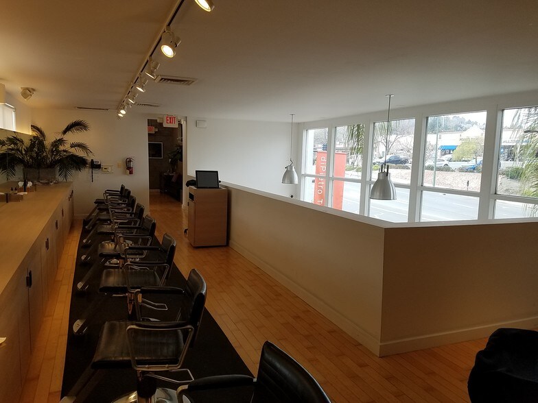 More Photos Of 1919 Mount Diablo Blvd, Walnut Creek Freestanding For Lease