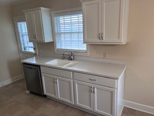 More Photos Of 3646 Walnut Grove Rd, Memphis Apartments For Sale