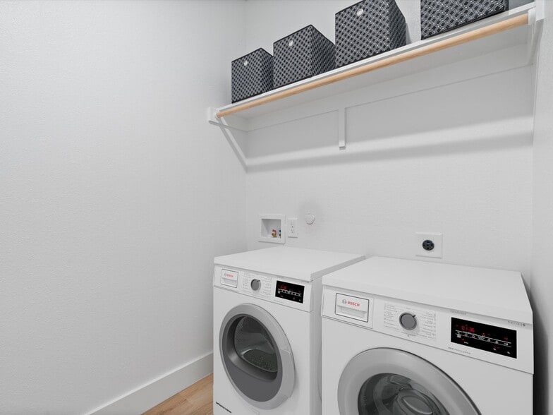 More Photos Of 7811 Mohawk Dr, Dallas Apartments For Sale