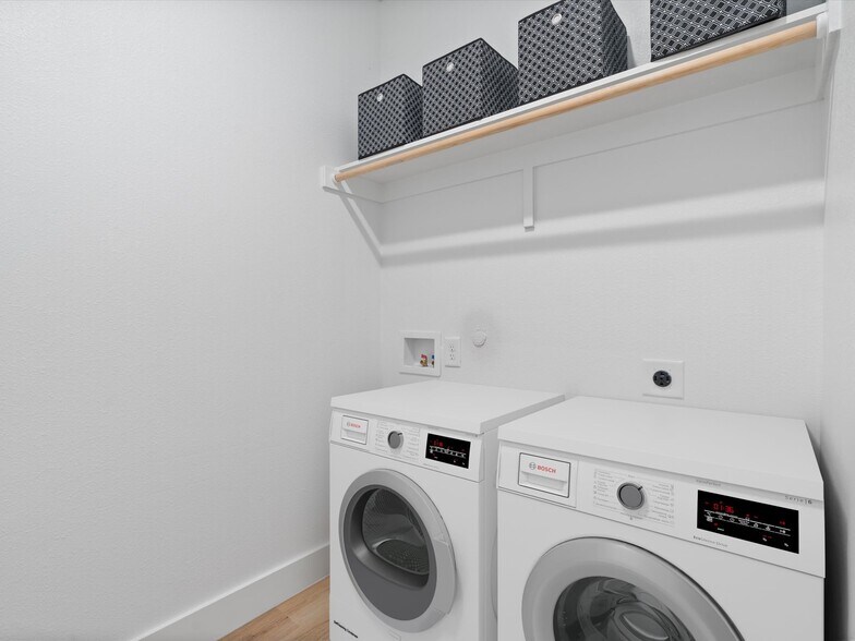 More Photos Of 7811 Mohawk Dr, Dallas Apartments For Sale