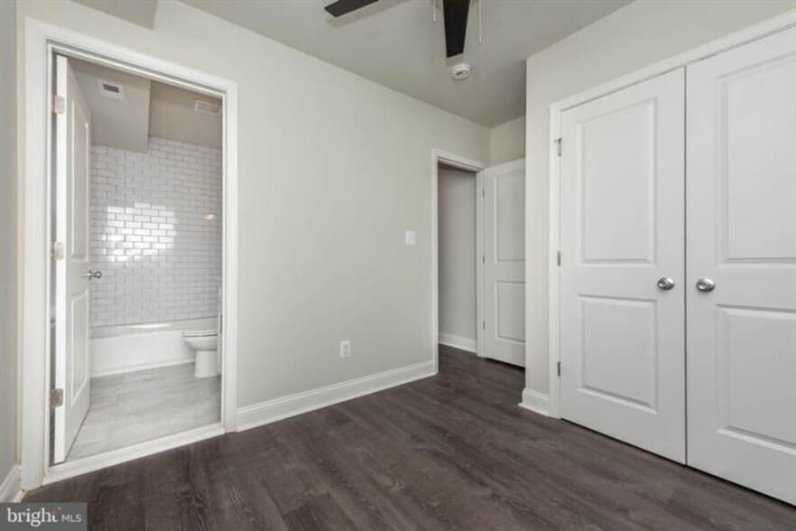 More Photos Of 400 N Patterson Park Ave, Baltimore Flex For Sale