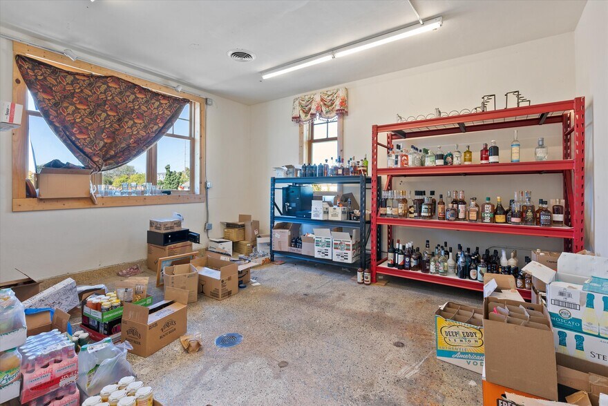 More Photos Of 1133 Indiana Ave, Sheboygan Storefront Retail Office For Lease