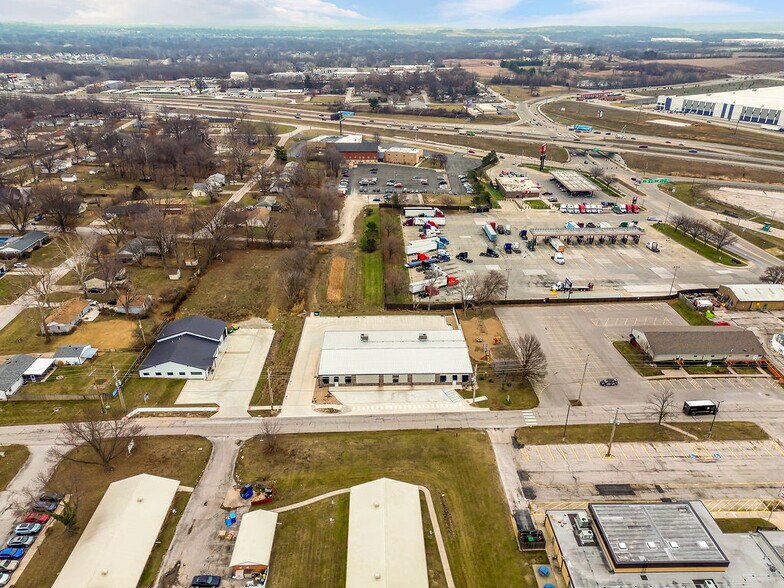More Photos Of 6807 Sobbie Rd, Pleasant Valley Industrial For Sale