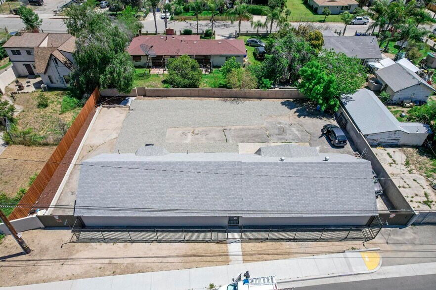 More Photos Of 6937 Perris Hill Park Rd, San Bernardino Industrial For Sale