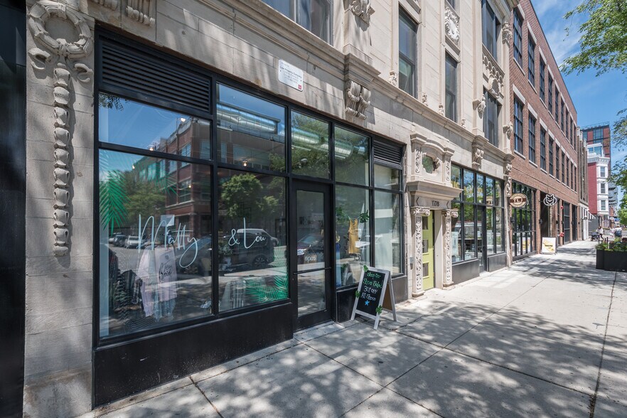 More Photos Of 1728 W Division St, Chicago Apartments For Lease