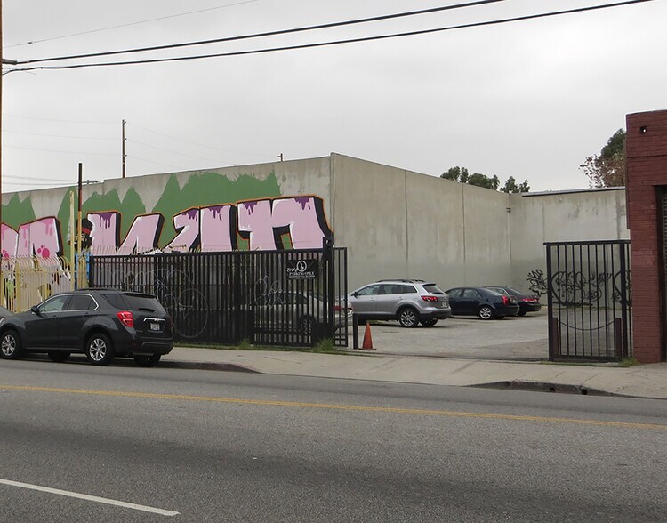 Primary Photo Of 237 W Jefferson Blvd, Los Angeles Land For Lease