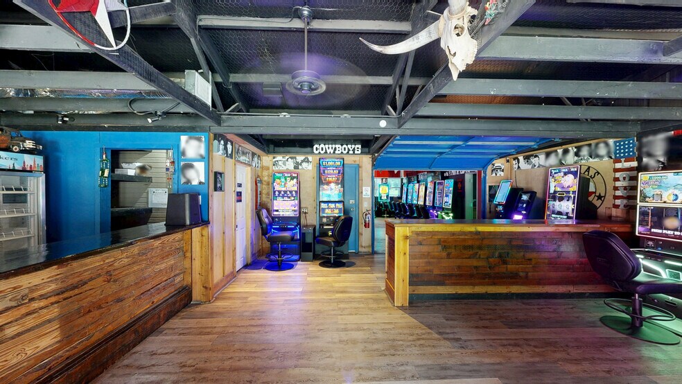 More Photos Of 1450 FM 279, Ben Wheeler Restaurant For Sale