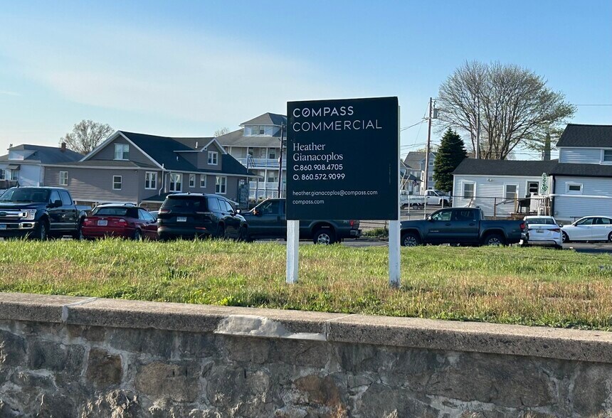 Primary Photo Of 572 Thames St, Groton Land For Sale