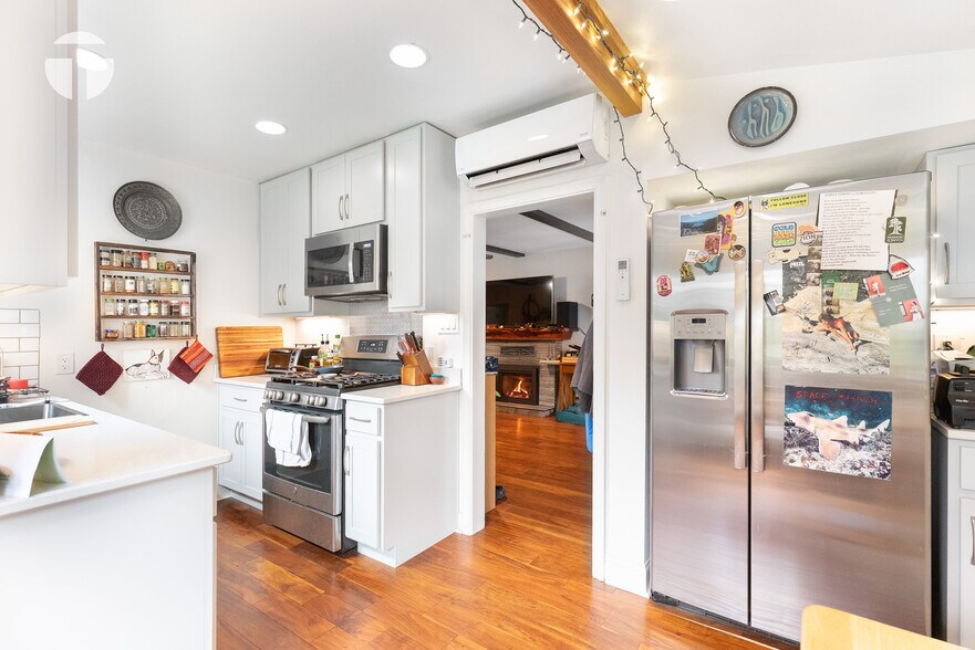 More Photos Of 2016 U St, Sacramento Apartments For Sale