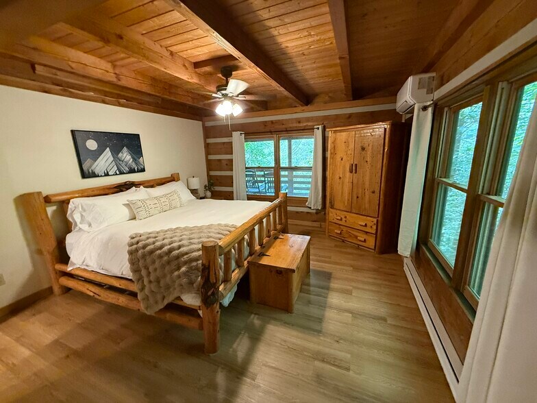 More Photos Of 1105 Fall Creek Rd, Purlear Specialty For Sale
