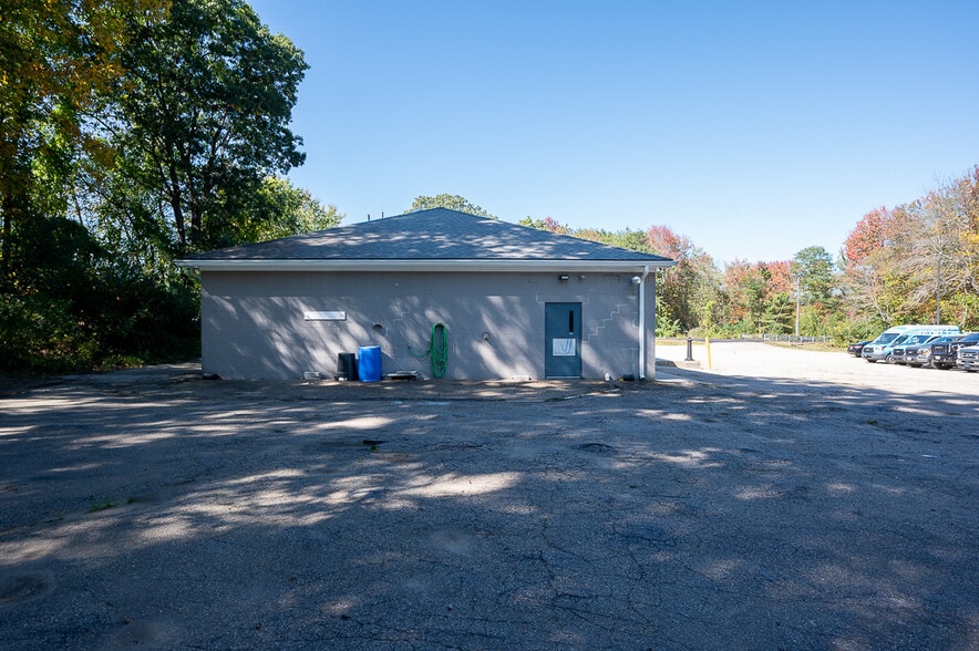 More Photos Of 10 Meadow Rd, Spencer Lodge Meeting Hall For Sale
