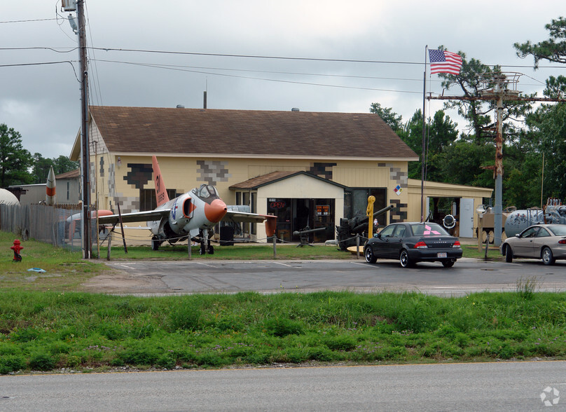 Primary Photo Of 5915 Carolina Beach Rd, Wilmington Freestanding For Sale